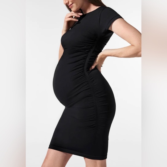Blanqi Everyday Cap Sleeve Maternity Dress - Picture 4 of 4